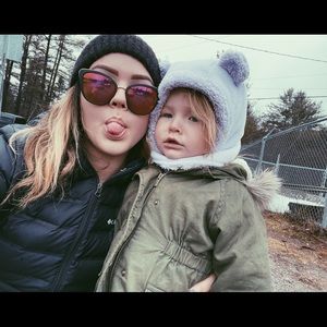 Meet your Posher, Cassie